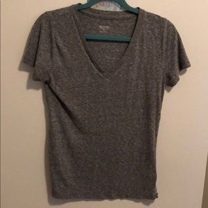 grey Tshirt